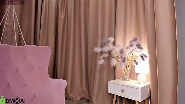 Naomi   Rias online show from November 21, 1:29 am