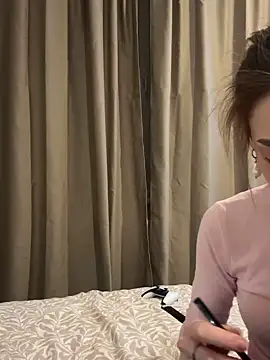 Naomi   Rias online show from November 26, 2:18 pm