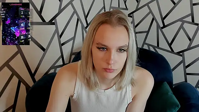 Carolin Miller online show from December 5, 9:32 am