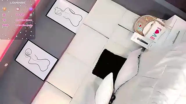 LiaFernandaa online show from September 23, 2:37 pm