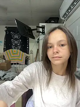 Snapshot of Candy_Shower chatting on October 20, 8:23 pm Candy Shower online show from October 20, 8:23 pm