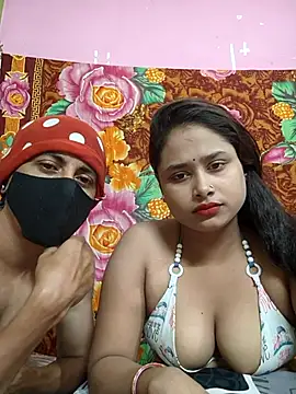 Seducing couple online show from July 16, 5:01 am