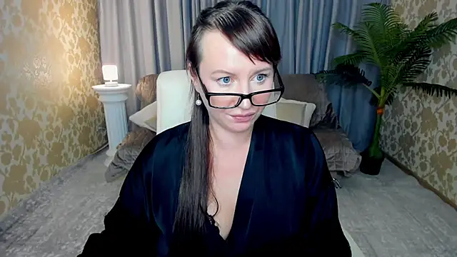 GorgeouseSmile online show from October 13, 12:19 pm