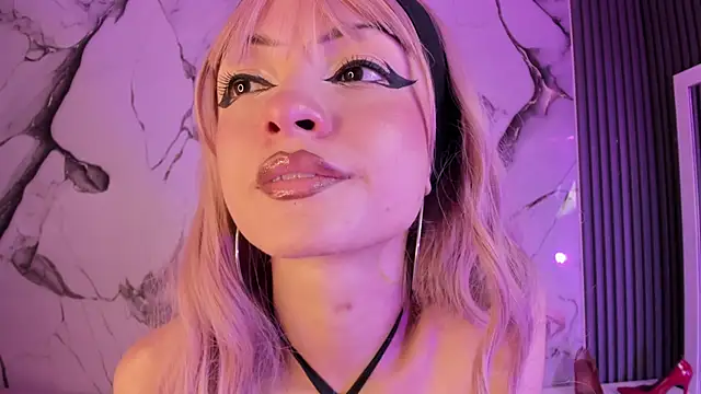MaddieStark online show from July 8, 1:24 pm