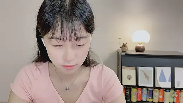 Onechestnut online show from May 19, 3:57 am