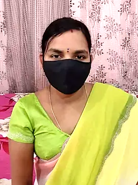 Snapshot of Lalitha-1995 chatting on September 28, 9:25 am Lalitha-1995 online show from September 28, 9:25 am