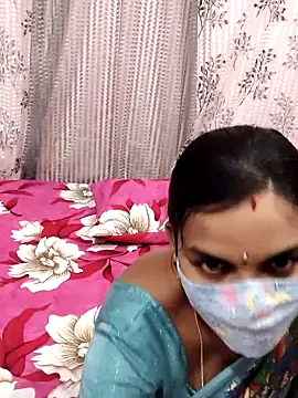 Snapshot of Lalitha-1995 chatting on September 11, 4:57 am Lalitha-1995 online show from September 11, 4:57 am