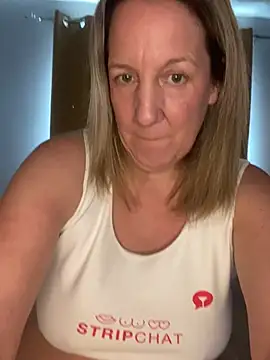 X-Victoria-X online show from March 10, 11:58 am