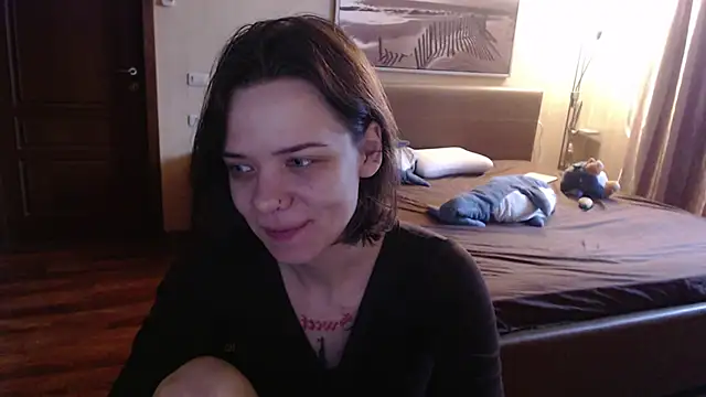 enchanting chloe online show from November 12, 8:12 am