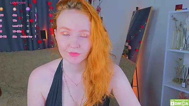 JoyceJones online show from June 21, 8:35 pm