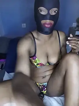 sweetybae75 online show from June 7, 6:20 am