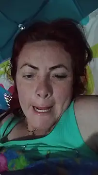 carolinhe  online show from November 17, 3:35 pm