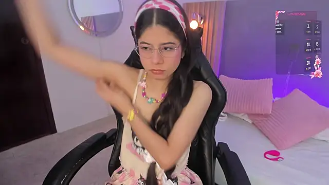 carlina 15 online show from July 11, 12:27 pm