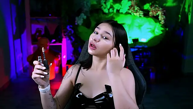 KimClarks  online show from October 29, 12:53 pm