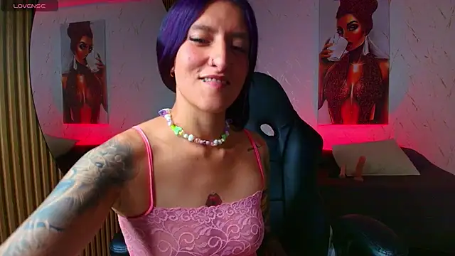 Snapshot of Scaarlettfox chatting on October 8, 9:30 pm Scaarlettfox online show from October 8, 9:30 pm