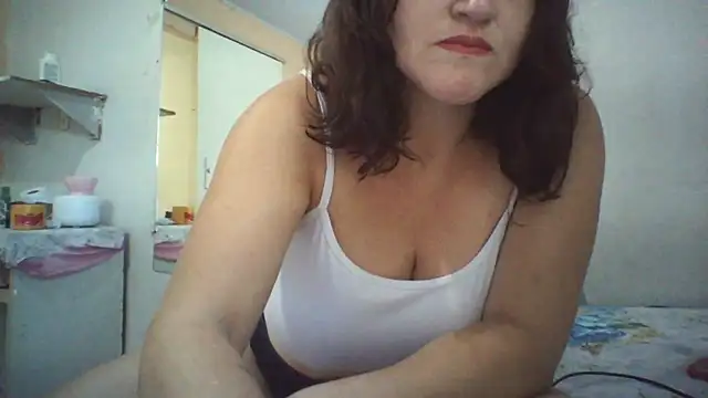 Vanessinhadappkrosa online show from July 4, 6:48 pm