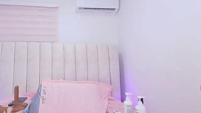 rubihops online show from December 5, 12:50 pm