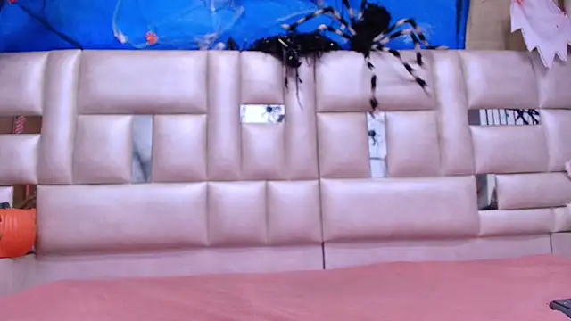 emmacurvy online show from October 28, 3:12 am