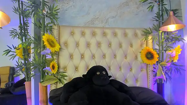 LittleeJaz online show from February 9, 4:59 am