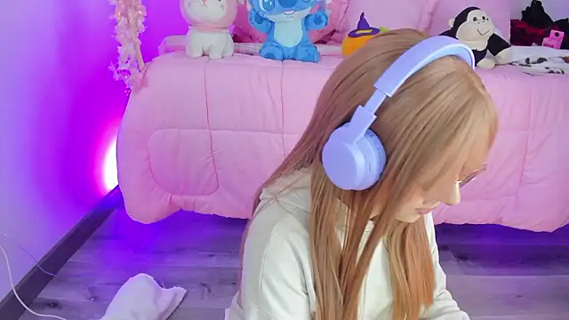 hannacutegod online show from February 17, 5:51 am