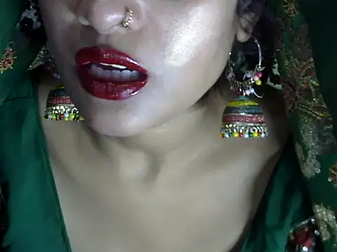 Snapshot of hotee_bhabi chatting on September 30, 4:51 am hotee bhabi online show from September 30, 4:51 am