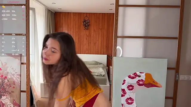PlumyBun online show from April 28, 2:27 am
