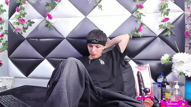 Snapshot of Megan_Thompson_ chatting on October 2, 2:38 am Megan Thompson  online show from October 2, 2:38 am