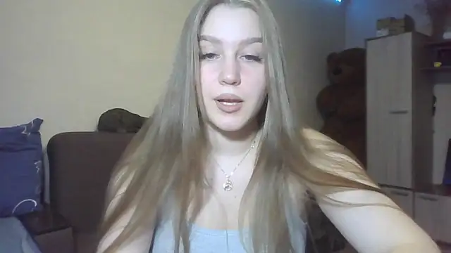 yourhoney Lola  online show from October 20, 1:47 pm