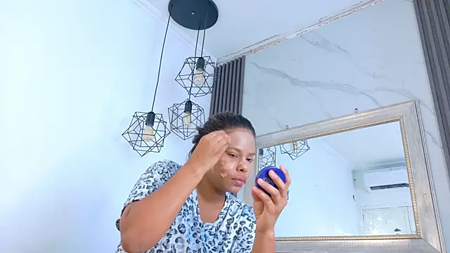 keyla mejia online show from June 22, 12:02 pm