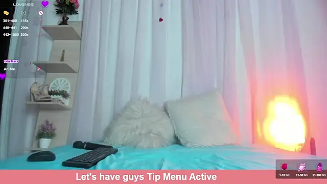 Zoe White  online show from October 3, 1:38 pm