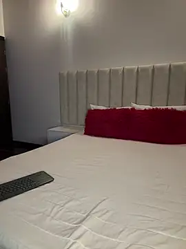 Mia Roswell online show from February 19, 3:50 am