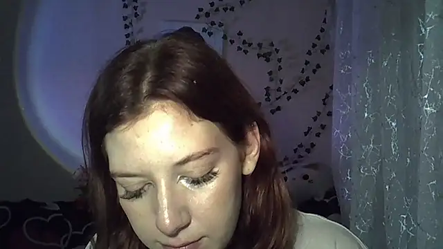 Lily Ember online show from November 5, 6:24 pm