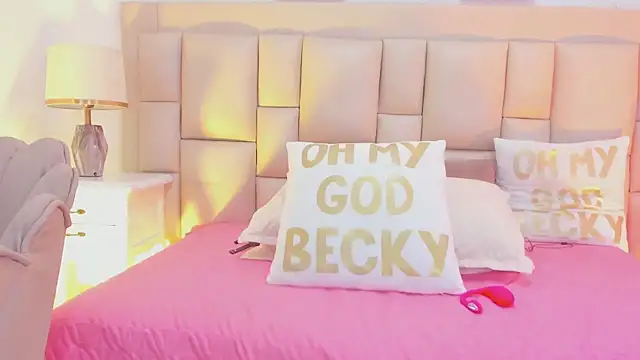 dakhota    online show from March 16, 11:25 am