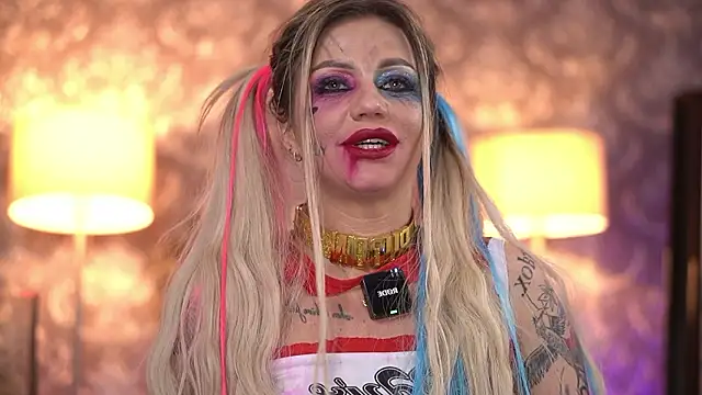 AlmaVelia online show from January 19, 1:35 am