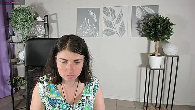 MartaEdams online show from June 24, 5:39 am