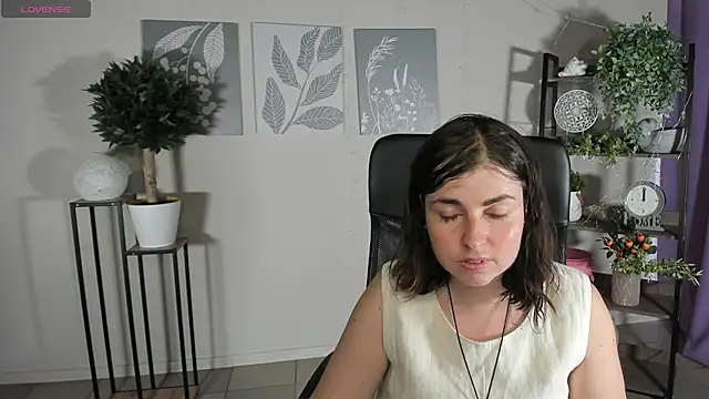 MartaEdams online show from June 28, 5:36 am