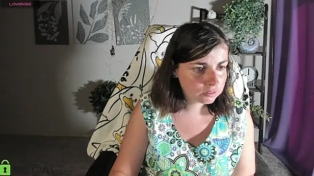 MartaEdams online show from July 28, 5:27 am