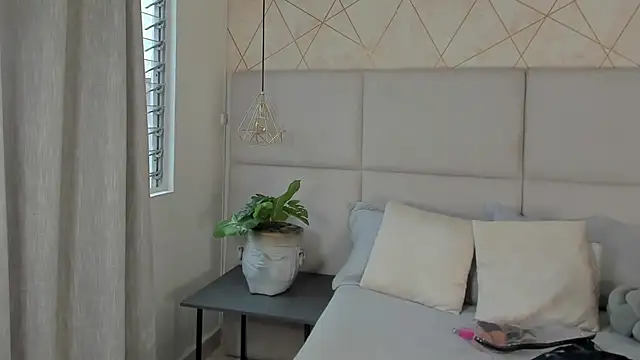 SamayRyann online show from June 25, 1:57 pm