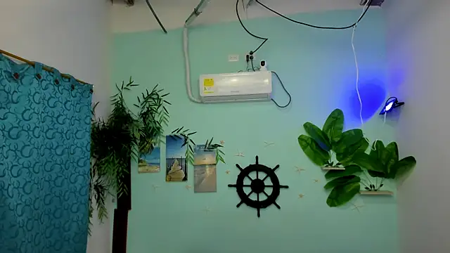 eladyrous98 online show from February 22, 2:40 pm