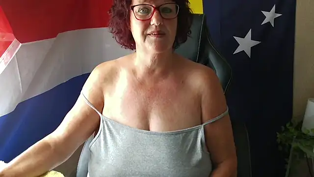 -Curvy- online show from June 17, 8:48 am