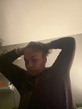 Regina69slut online show from May 3, 1:31 am