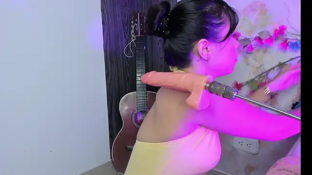 Eva cutte online show from July 7, 12:52 pm