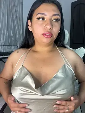 Issa Santana online show from June 14, 8:20 pm