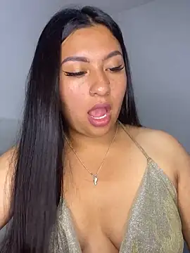 Issa Santana online show from April 28, 8:24 pm