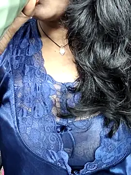 Hotty Sonali online show from May 4, 6:01 pm