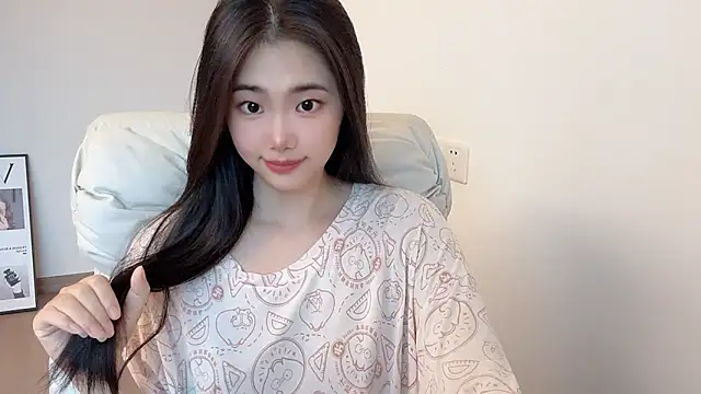 suki-1 online show from June 14, 7:20 am