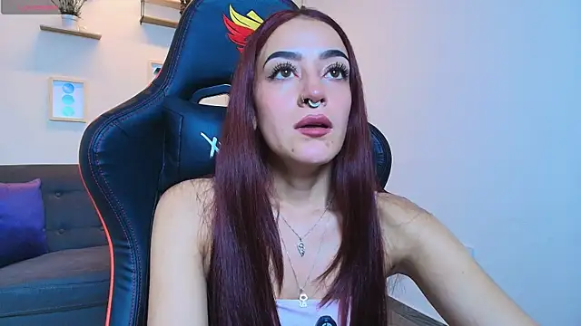 ViolethRosse online show from December 1, 7:49 pm