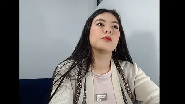 EloiseJun online show from June 16, 4:35 am