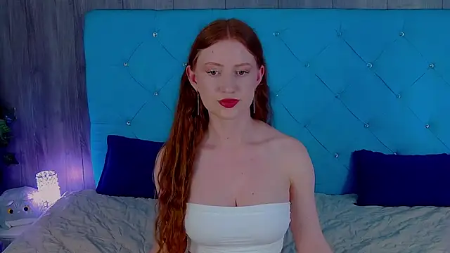 SaraMoor online show from June 27, 6:36 pm