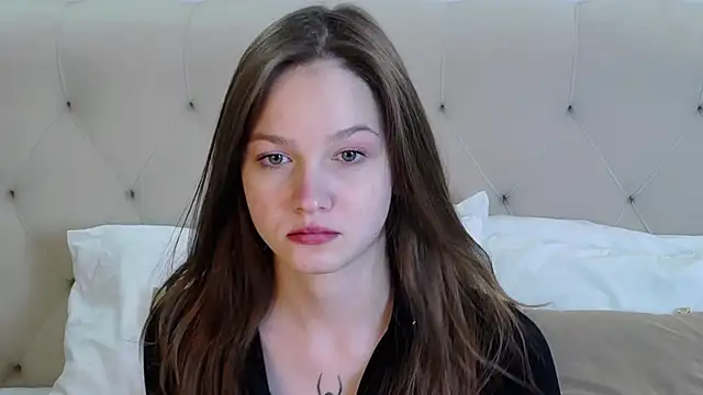 MichelleRoux online show from October 17, 3:59 pm